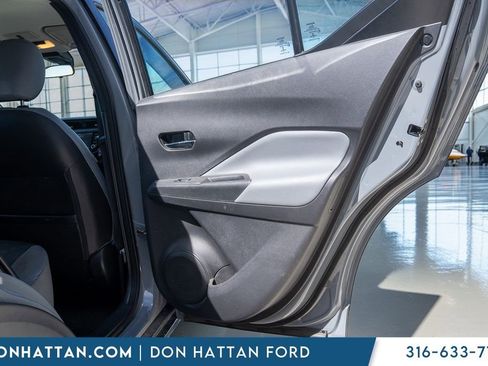 Used 2021 Nissan Kicks SR w/ SR Premium Package image 18