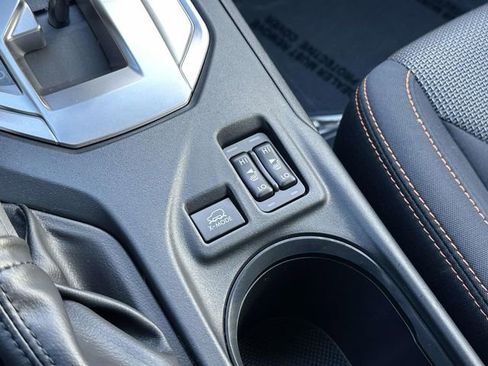 Used 2022 Subaru Crosstrek 2.0i Premium w/ Popular Package #4 image 34