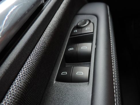 New 2026 GMC Sierra EV Elevation w/ LPO, Elevation Dark Package image 21