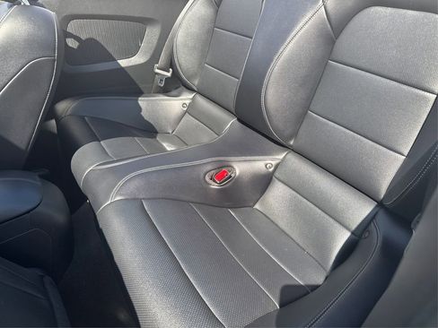 Used 2016 Ford Mustang Premium image 16