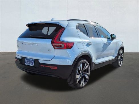 New 2026 Volvo XC40 B4 Plus w/ Climate Package image 2