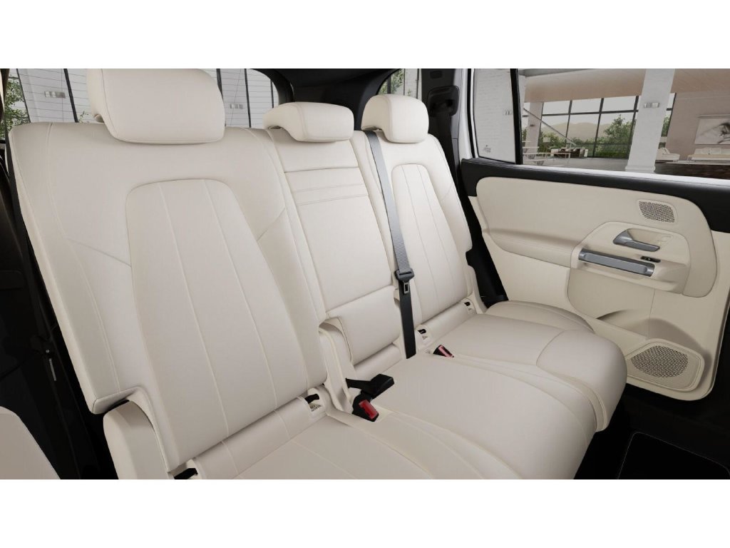 New 2026 Mercedes-Benz GLB 250 4MATIC image 5