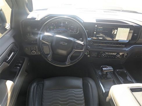 Used 2022 Chevrolet Silverado 1500 ZR2 w/ Technology Package image 28