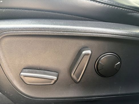 Used 2024 Ford Escape Platinum image 20