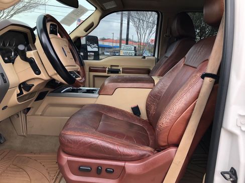 Used 2011 Ford F250 King Ranch w/ FX4 Off Road Pkg image 19