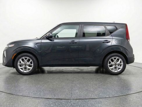 Used 2025 Kia Soul LX w/ LX Technology Package image 5