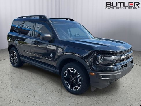 Used 2023 Ford Bronco Sport Outer Banks w/ Tech Package image 10