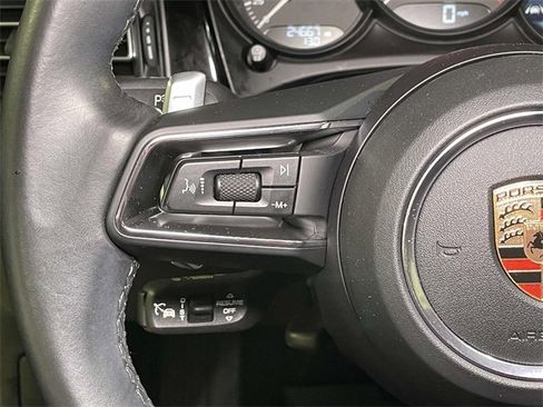 Used 2024 Porsche Macan image 42