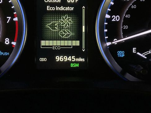 Used 2019 Toyota Highlander SE AWD/4WD image 43
