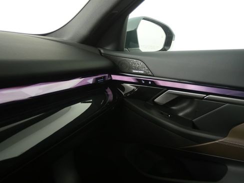 Certified 2025 BMW 540i xDrive image 31