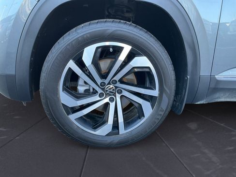 Used 2023 Volkswagen Atlas SEL AWD/4WD image 14