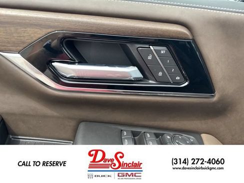 New 2026 GMC Yukon XL Denali Ultimate AWD/4WD image 13
