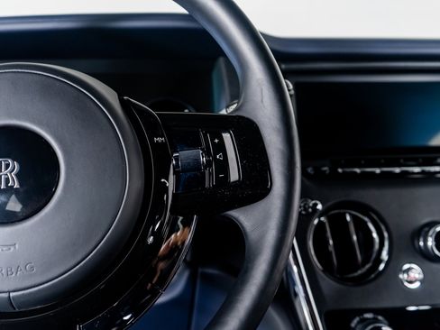 Used 2023 Rolls-Royce Cullinan image 44