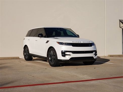 Used 2024 Land Rover Range Rover Sport SE image 3