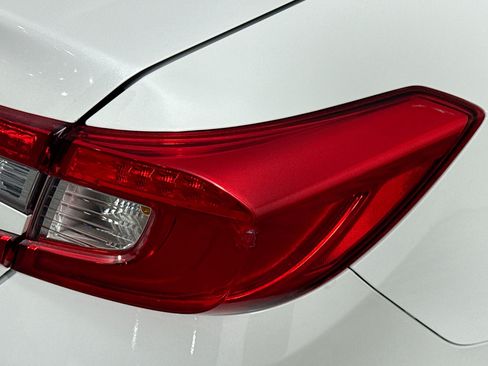 Used 2020 Honda Accord LX image 32