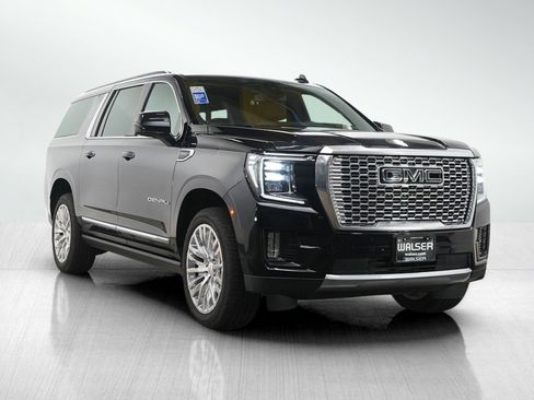 Used 2023 GMC Yukon XL Denali w/ Max Trailering Package image 7