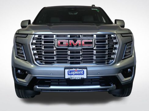 New 2026 GMC Yukon XL Denali w/ Denali Reserve Package AWD/4WD image 6