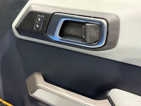 Used 2022 Ford Bronco Badlands image 23