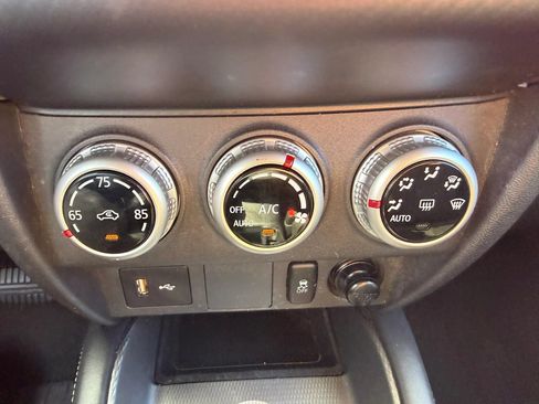 Used 2021 Mitsubishi Outlander Sport SE AWD/4WD image 19