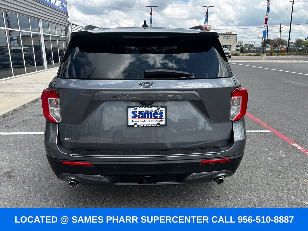 Used 2023 Ford Explorer XLT w/ Equipment Group 202A RWD image 11