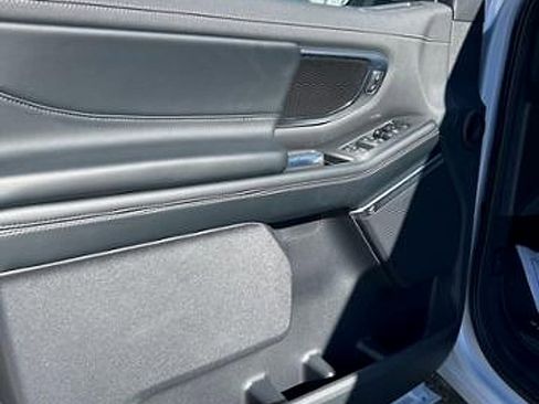 New 2025 Ford Expedition Platinum w/ Stealth Appearance Package image 16