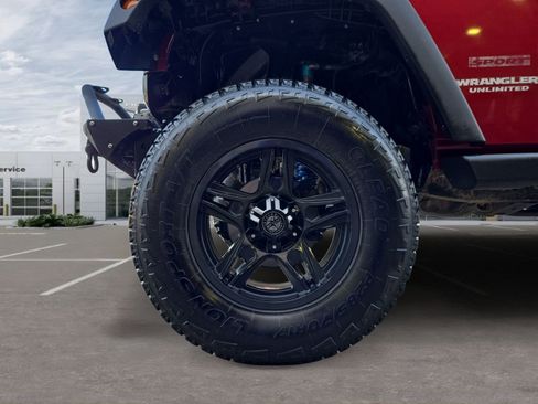 Used 2013 Jeep Wrangler Unlimited Sport AWD/4WD image 11