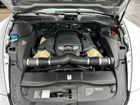 Used 2013 Porsche Cayenne GTS image 27
