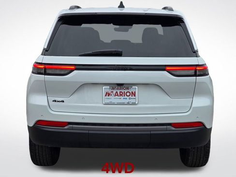 New 2026 Jeep Grand Cherokee Altitude AWD/4WD image 20