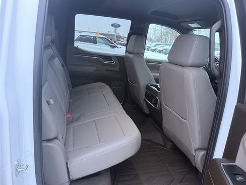 Used 2022 GMC Sierra 1500 SLT w/ SLT Premium Plus Package image 4