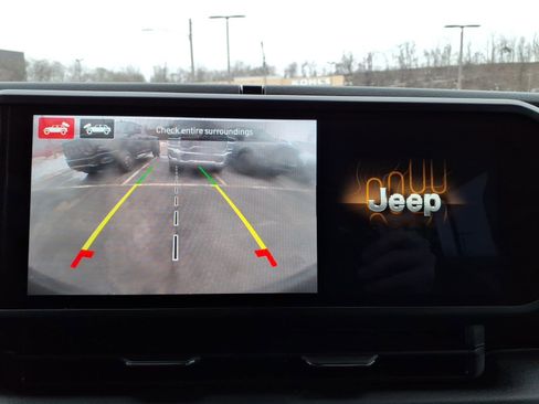 Used 2024 Jeep Wrangler Sahara w/ Technology Group image 18