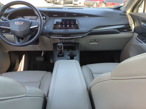 Used 2020 Cadillac XT4 Premium Luxury w/ Cold Weather Package image 14