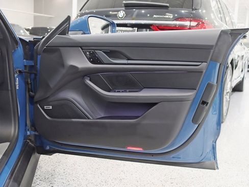 Used 2021 Porsche Taycan 4S image 36