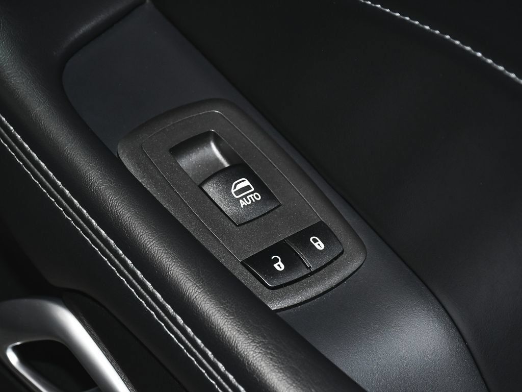 Used 2022 Dodge Challenger R/T Scat Pack RWD image 13