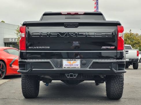 Used 2025 Chevrolet Silverado 1500 ZR2 w/ Technology Package AWD/4WD image 7