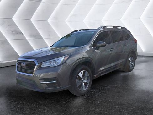 Used 2022 Subaru Ascent Premium w/ Convenience Package AWD/4WD image 3