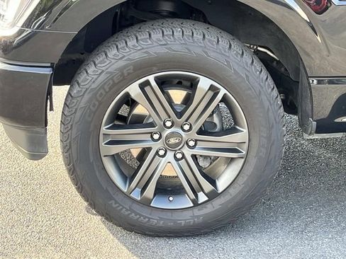 Used 2022 Ford F150 Lariat w/ Max Trailer Tow Package AWD/4WD image 12