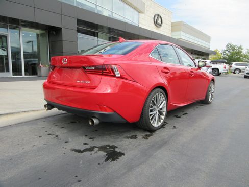 Used 2016 Lexus IS 300 AWD w/ Navigation System Package image 9