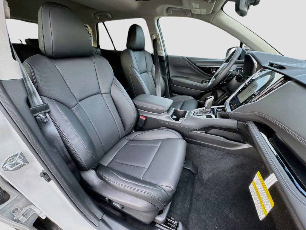 Certified 2025 Subaru Outback Limited AWD/4WD image 39