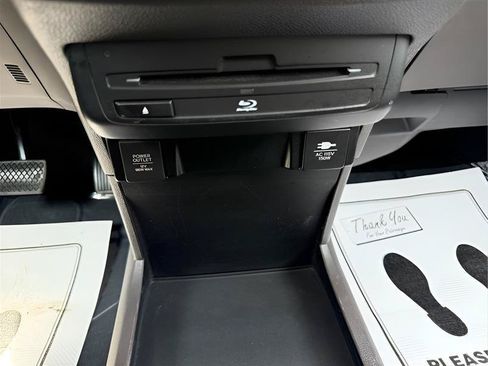Used 2018 Honda Odyssey Elite image 49