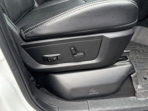 Used 2018 RAM 2500 Laramie w/ Sport Appearance Group image 8