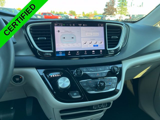 Used 2024 Chrysler Pacifica Touring-L FWD image 24