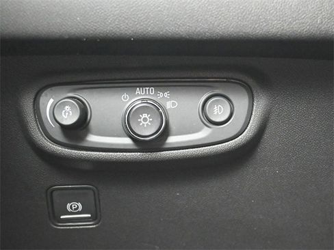 Used 2020 GMC Terrain SLT w/ Preferred Package image 15