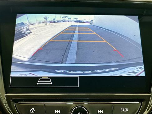 Used 2022 Chevrolet TrailBlazer LT w/ Convenience Package image 14