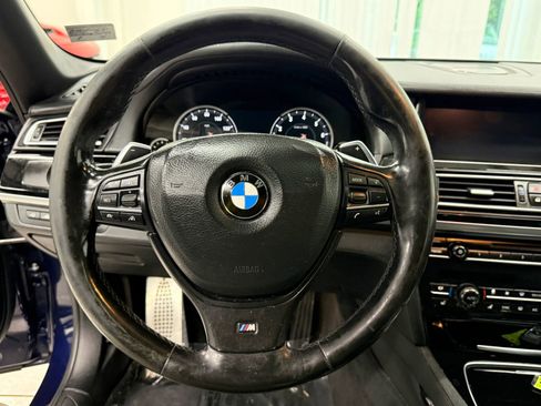Used 2015 BMW 750Li w/ M Sport Edition RWD image 29