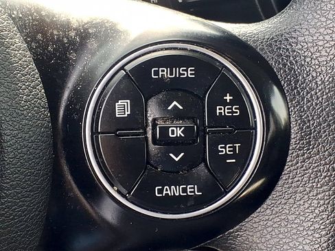 Used 2021 Kia Soul LX image 18