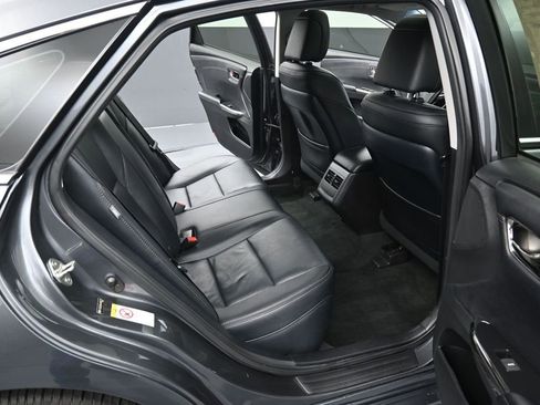 Certified 2018 Toyota Avalon XLE Premium FWD image 35