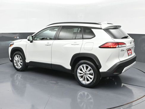 Certified 2022 Toyota Corolla Cross LE image 26