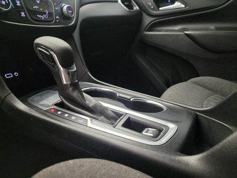 Used 2022 Chevrolet Equinox LT FWD image 26