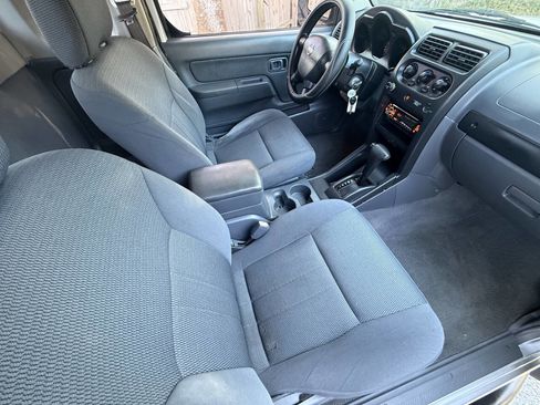 Used 2002 Nissan Frontier XE image 14