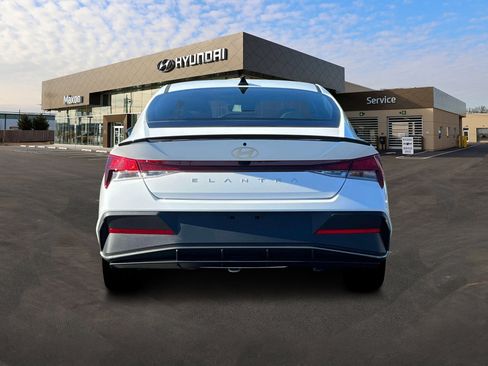 Used 2025 Hyundai Elantra Sport image 6